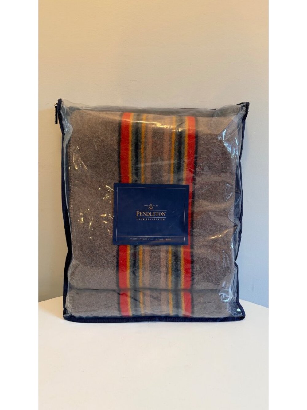 NWT Pendleton Yakima Camp Throw Blanket Wool Brown Mineral Umber Stripe USA